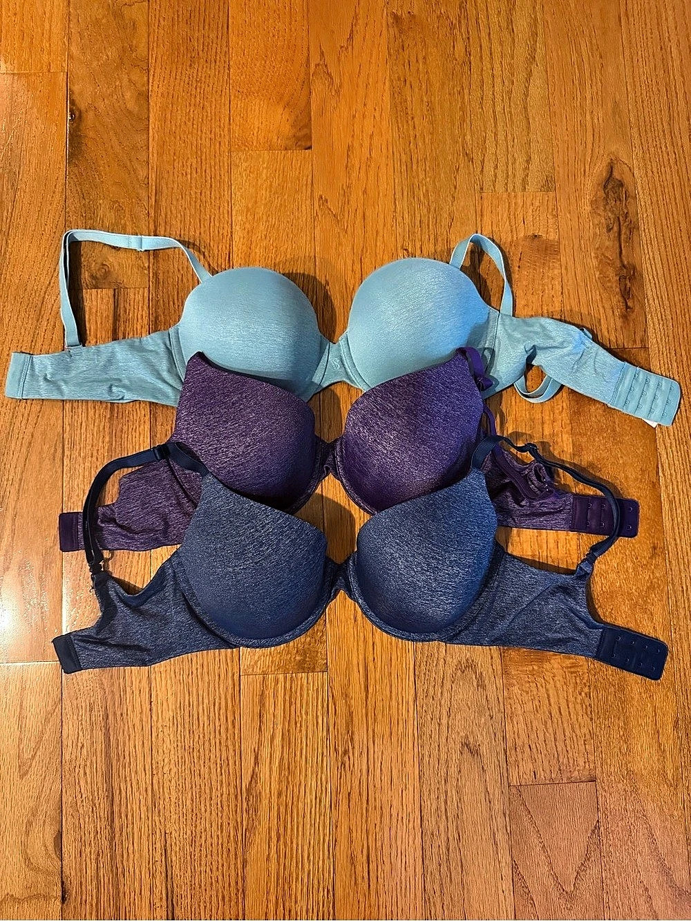 New without Tag Set of 3 Victoria's Secret Push-Up Bra in blue,Navy,and purple